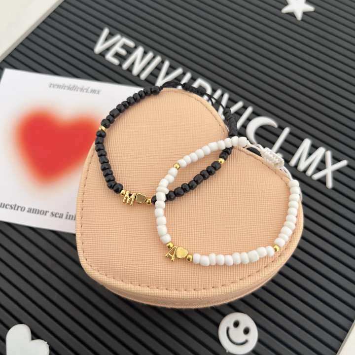 Pulseras pareja con inicial ♡