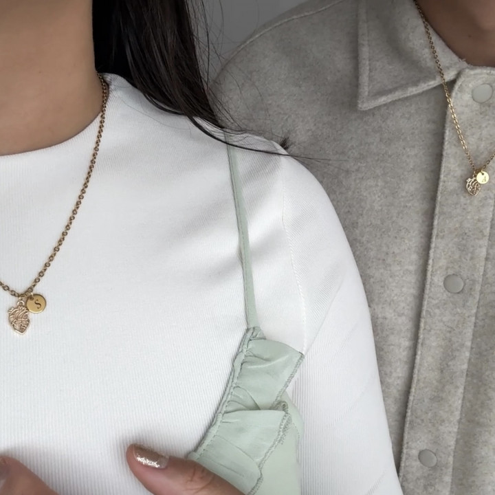 Collares corazón anatómico con inicial