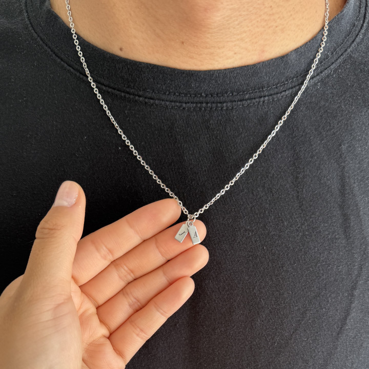 Collares con inicial rectángular dúo
