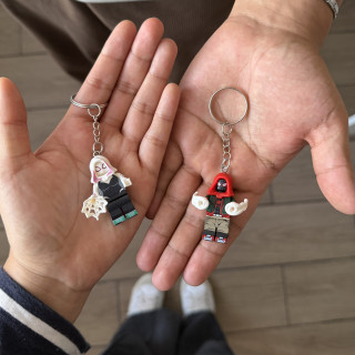 Llaveros Spiderman Miles Morales y Gwen