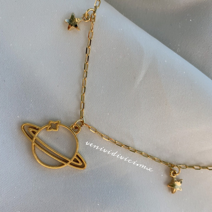 Collar Saturno♡