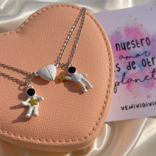 Collares astronautas♡