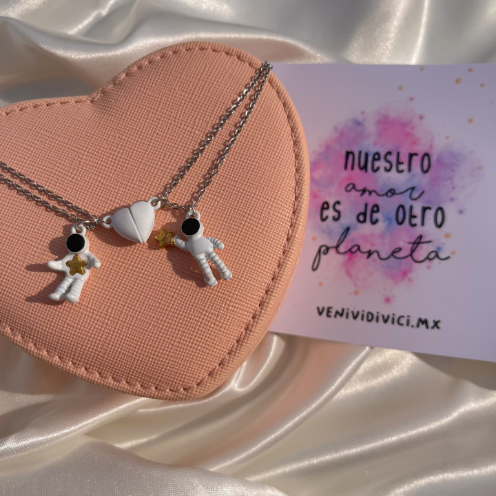 Collares astronautas♡